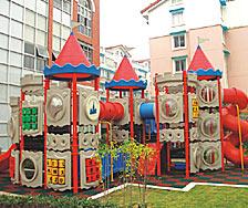 MULTI OUTDOOR PLAYGROUND SYSTEM